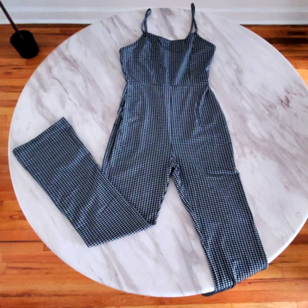 Houndstooth jumper. Urbanoutfitters. Size small.
